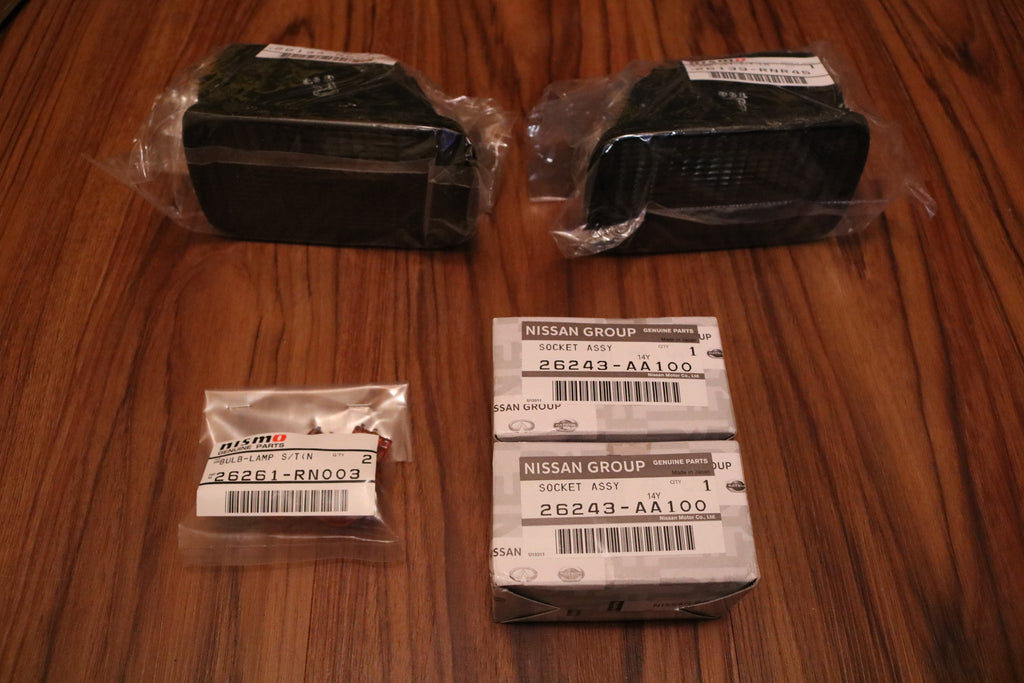 R34 GTR Nismo Front Bumper Lamps (Smoke)