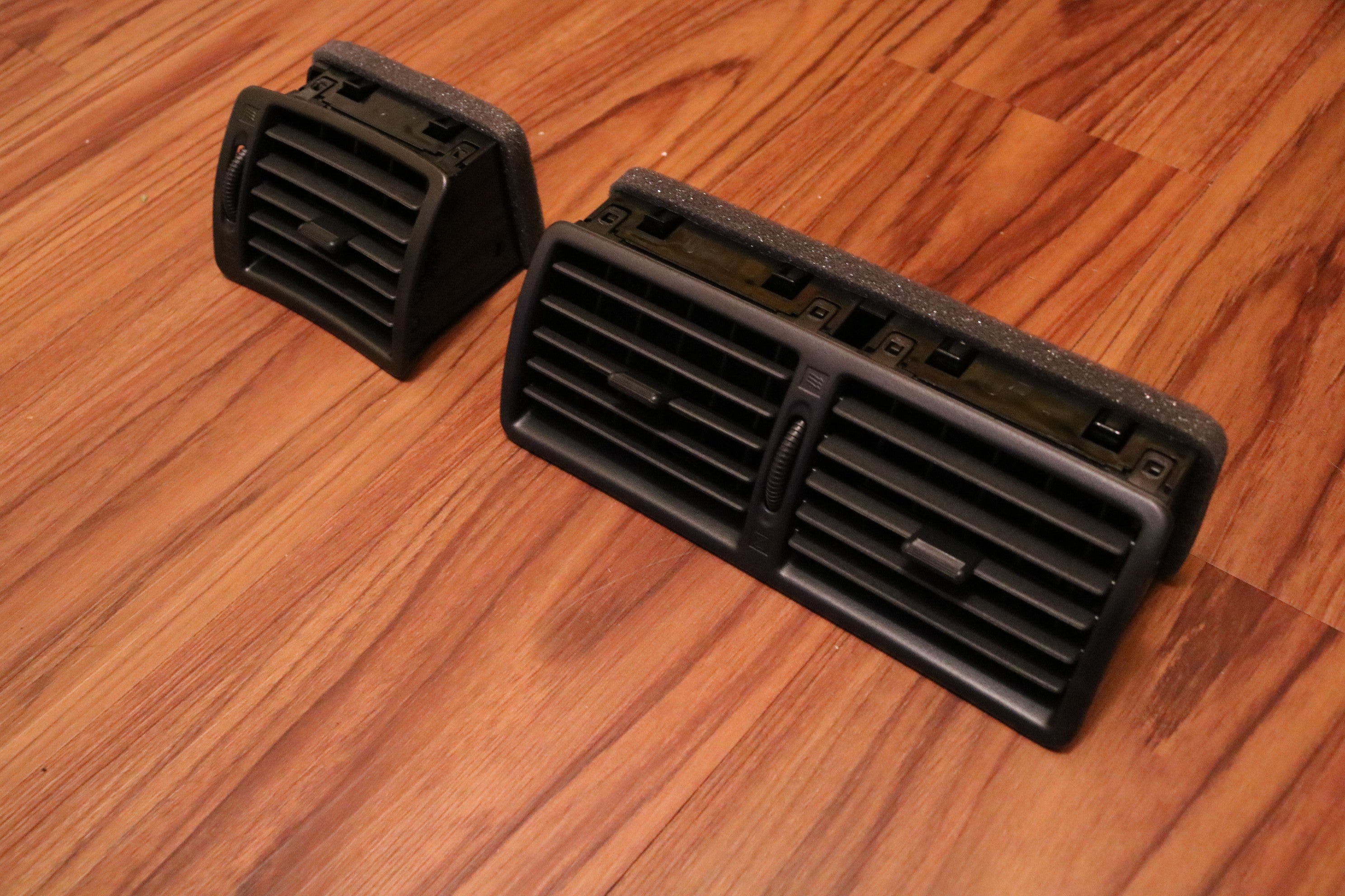 R32 Dash Vent Kit