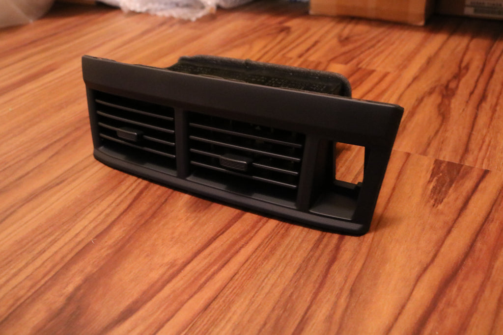 R34 Center Dash Vent