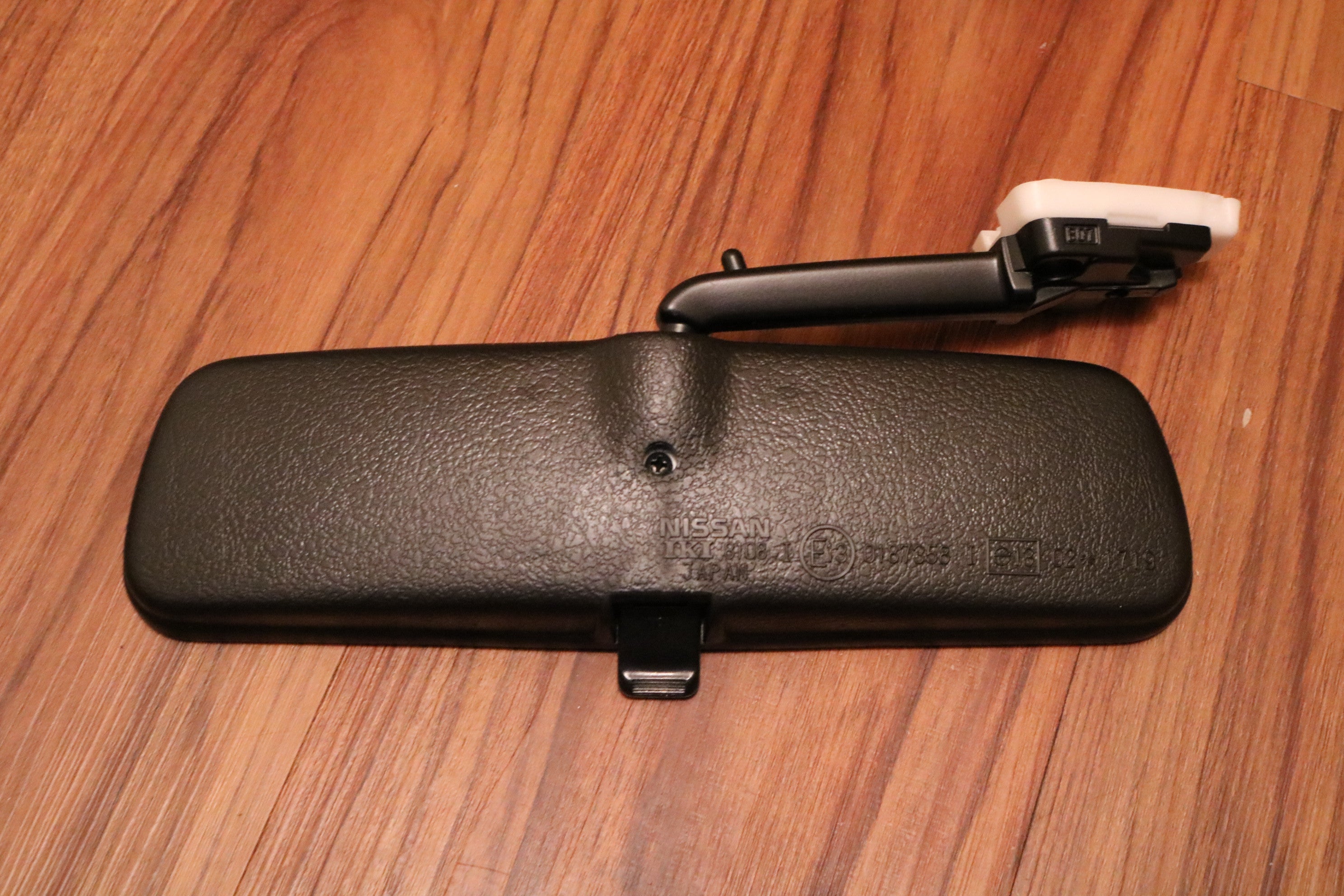 S15/R33 Rear View Mirror (Black)