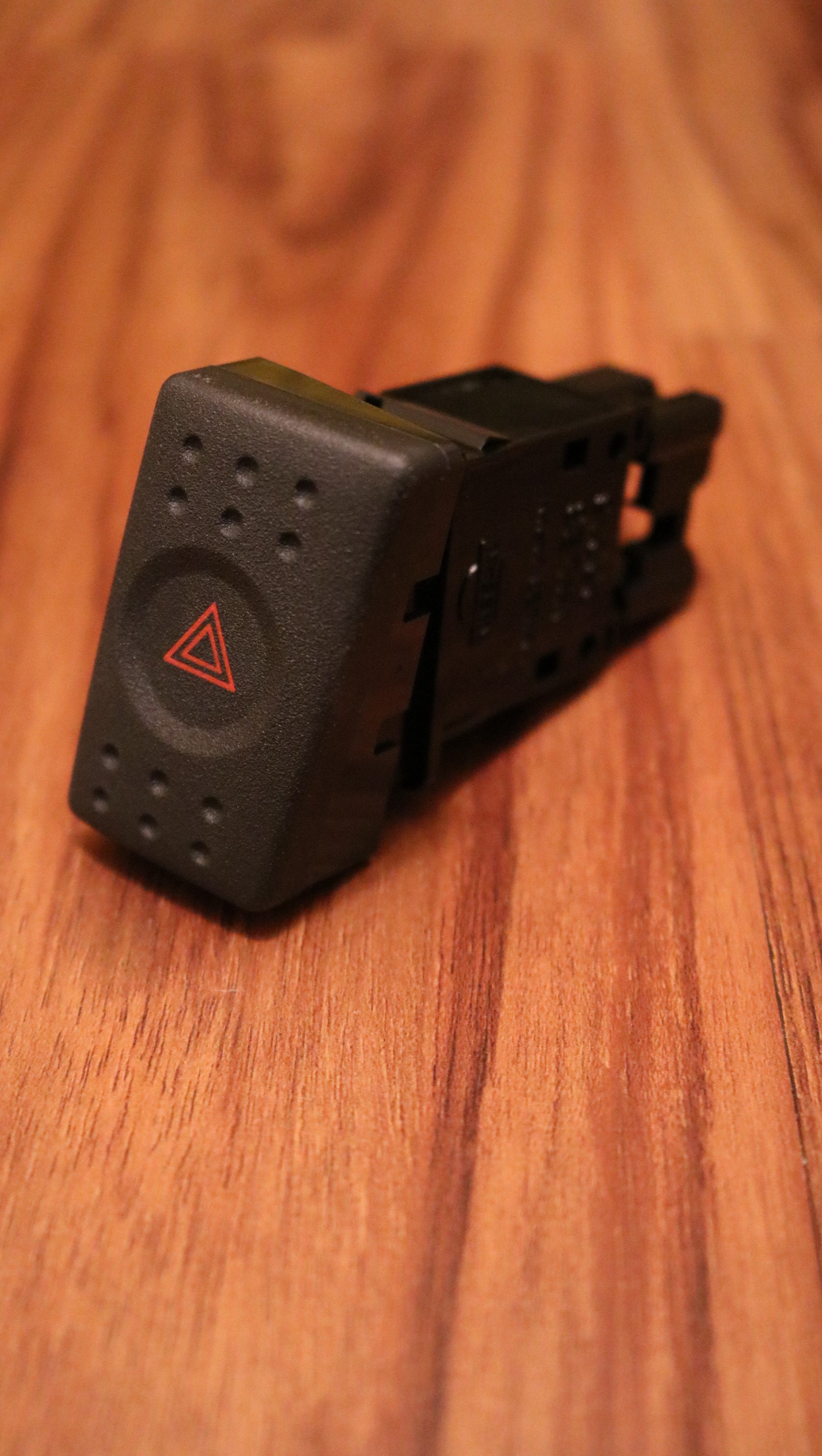R34 Hazard Switch