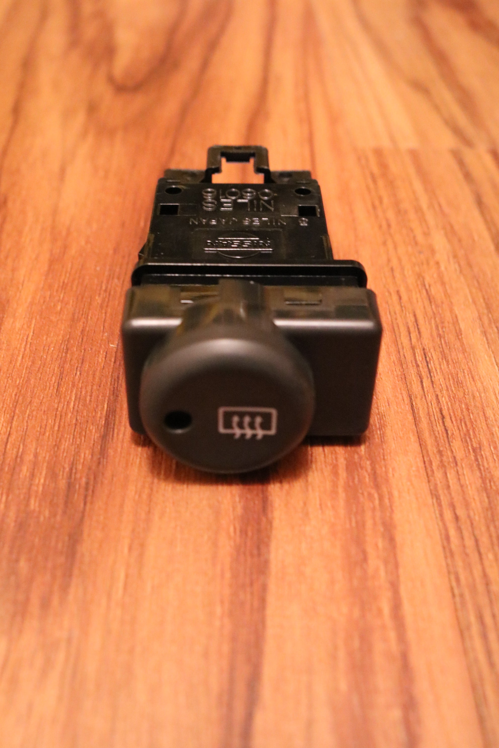 R33/S15 Rear Defogger Switch