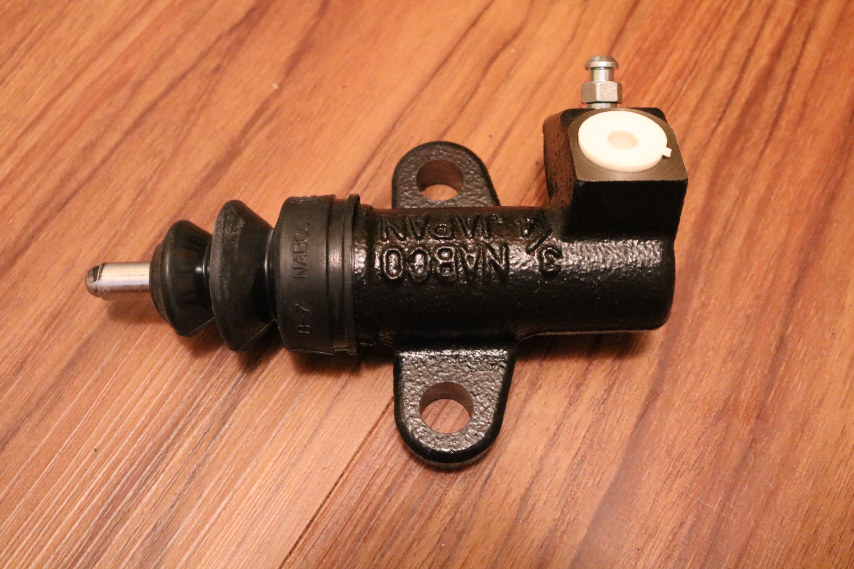 R32/R33/R34 2WD Clutch Slave Cylinder