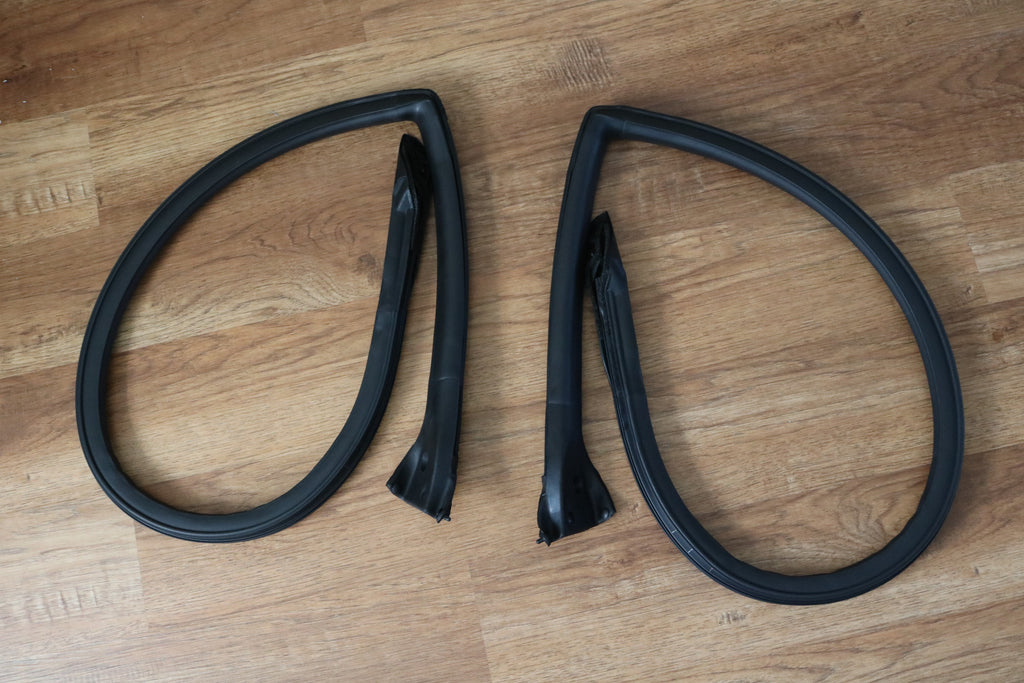 S15 Upper Glass/Door Weatherstrip Kit
