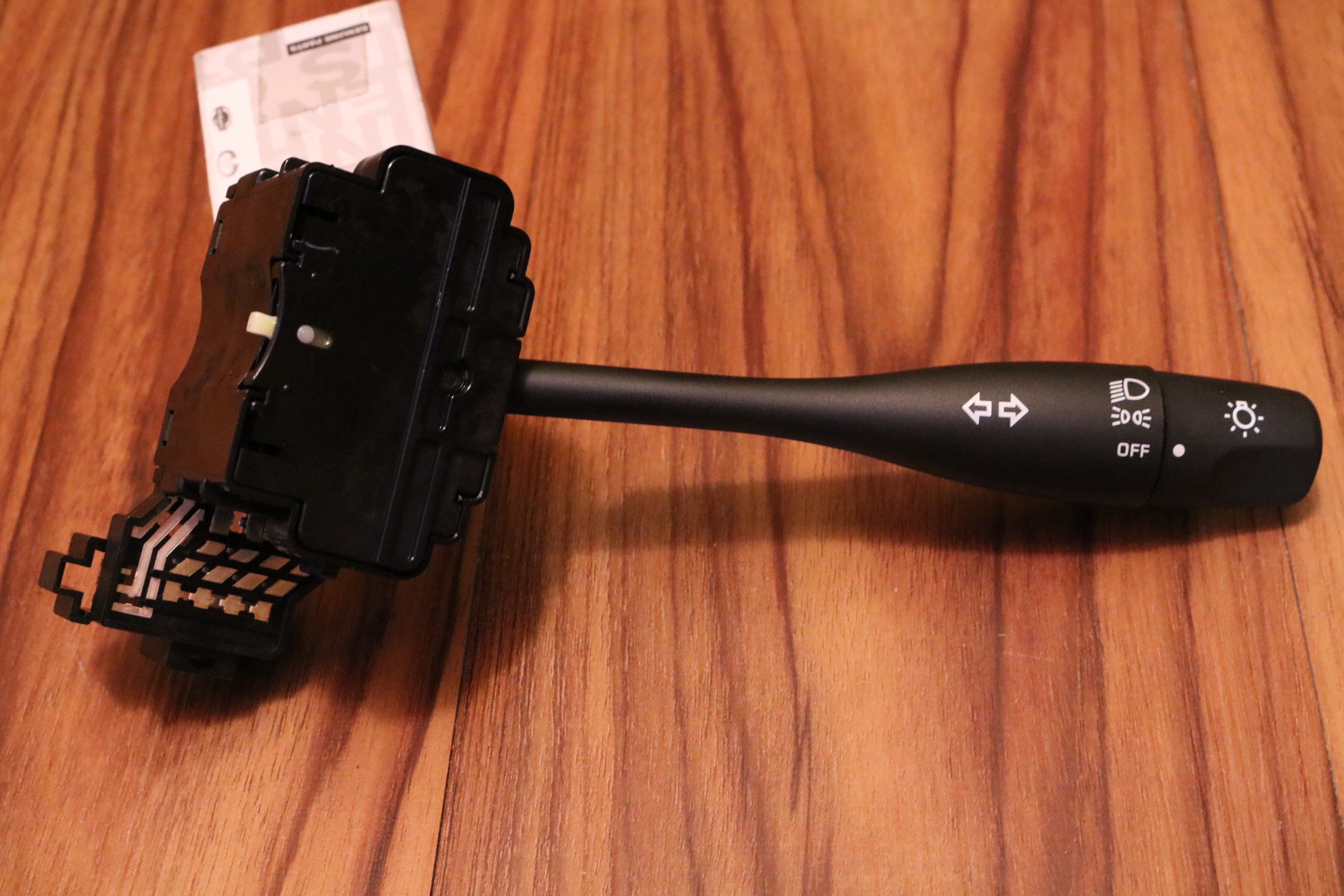 R33 Turn Signal/Headlamp Switch