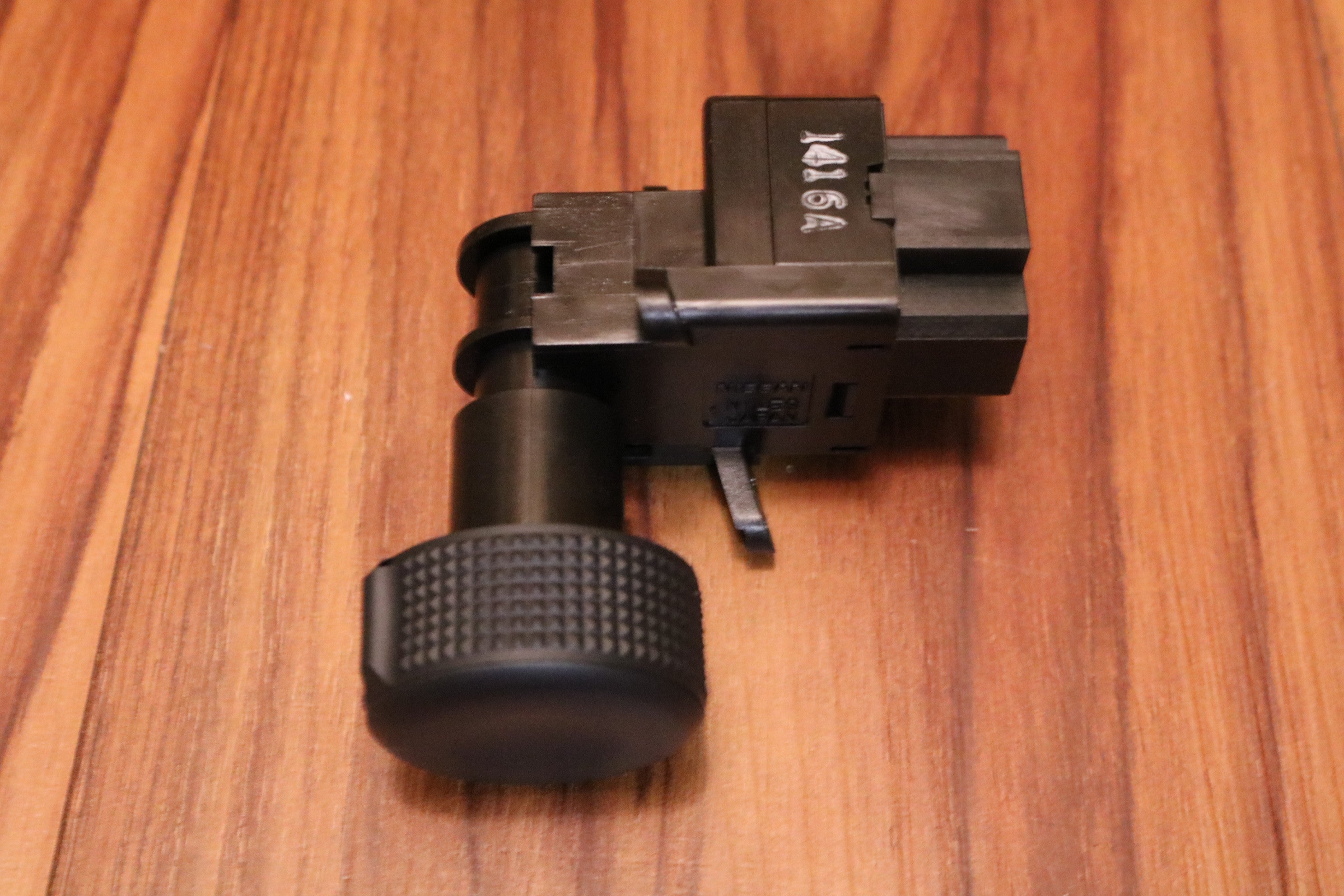 R32 Headlamp Switch