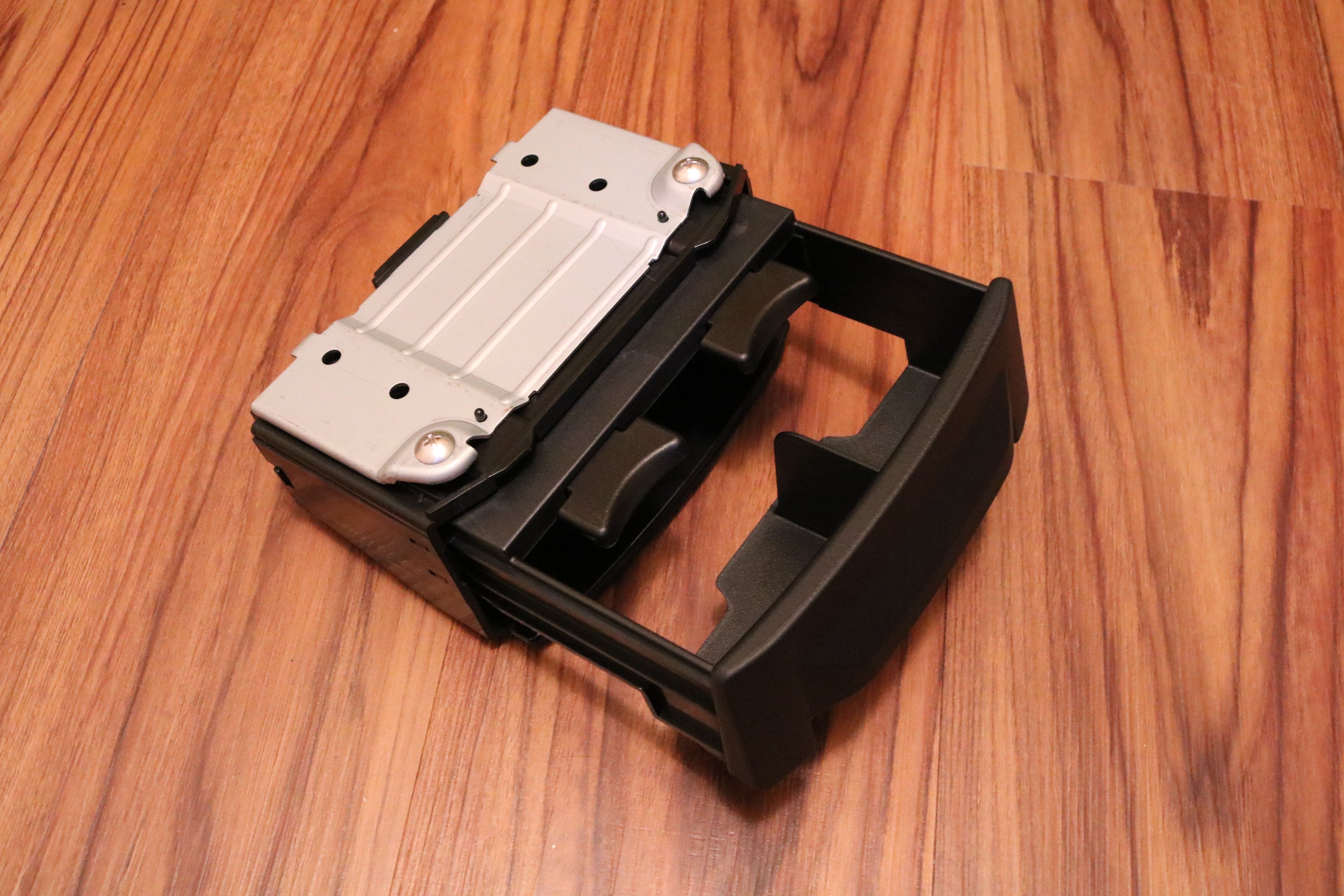 R34 Center Console Rear Cup Holder Assembly