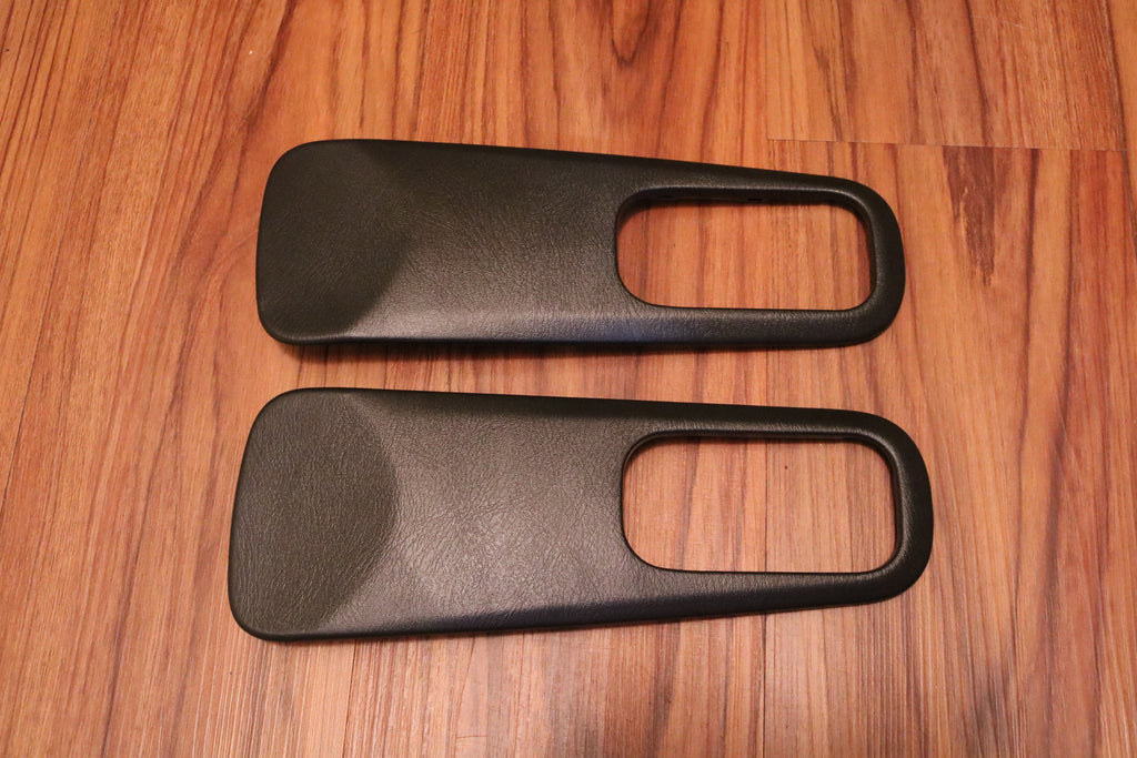 S15 Interior Door Panel Escutcheon Kit