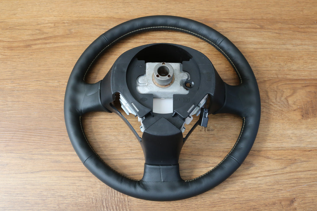 R34 GTR Nur/M-Spec Steering Wheel(Gold Stitch)