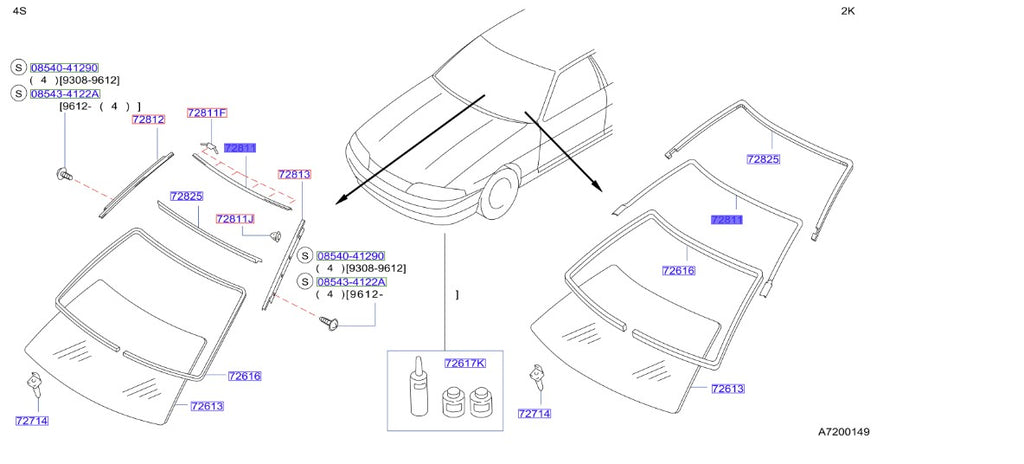 R33 Front Windshield Moulding