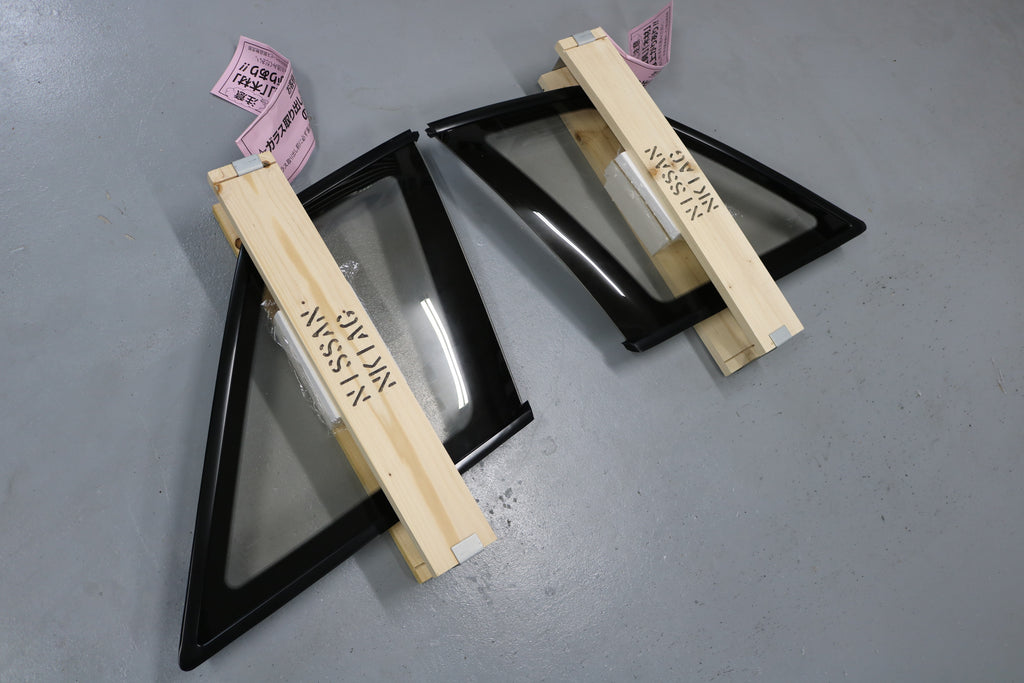 R32 GTR Quarter Glass Kit
