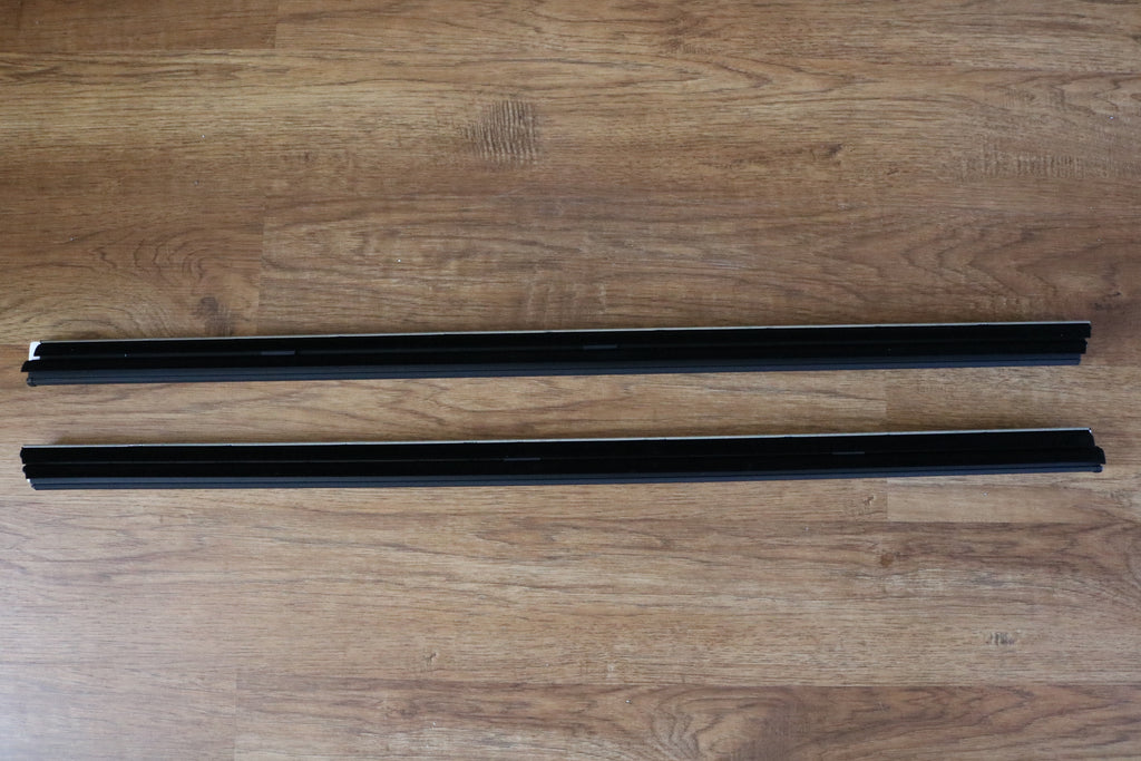 R32 Inner Door Belt Moulding Kit