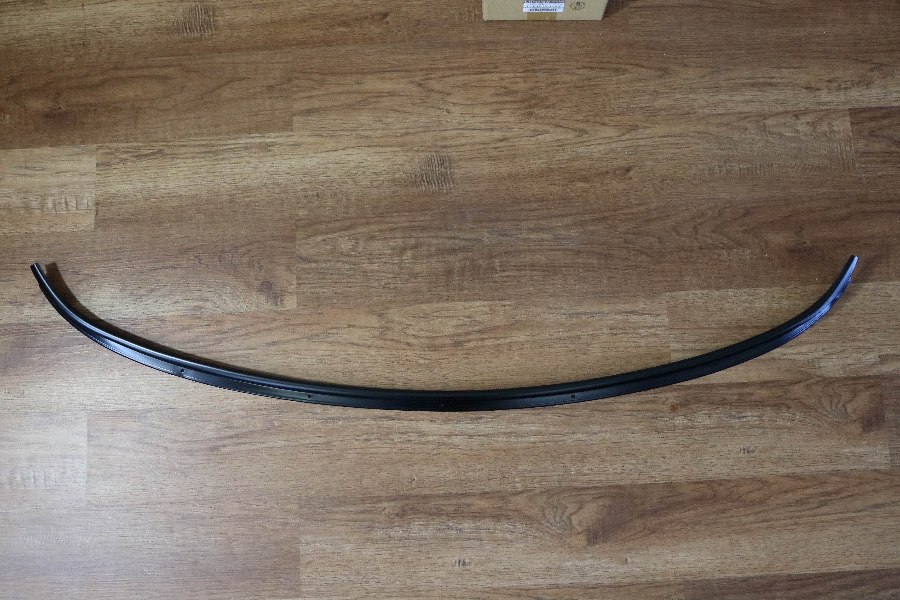 R33 Rear Windshield Moulding Kit