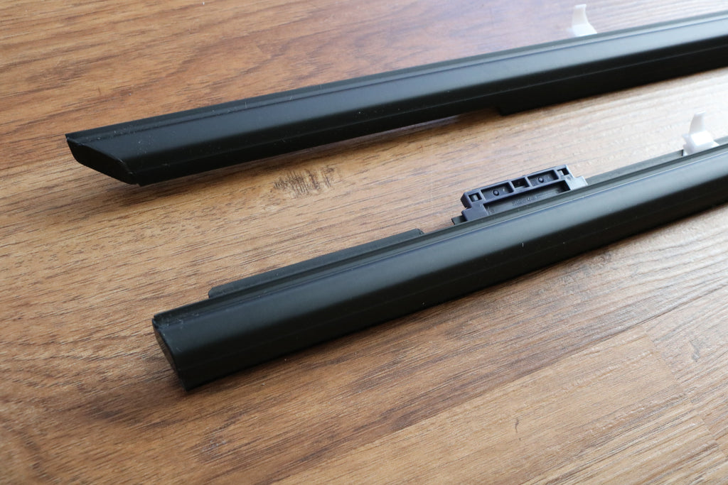 R33 Belt Moulding Kit