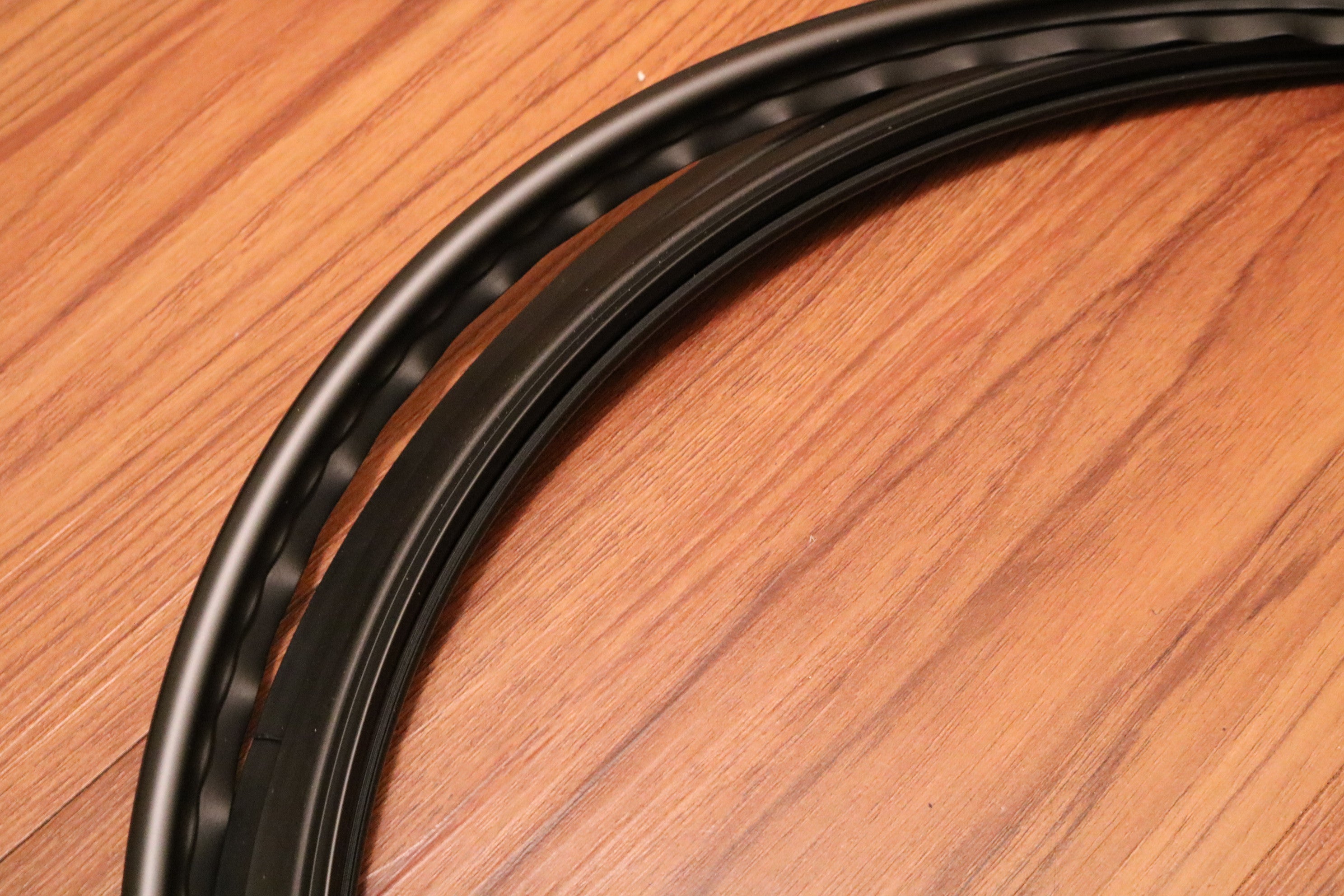 R34 Rear Windshield Moulding